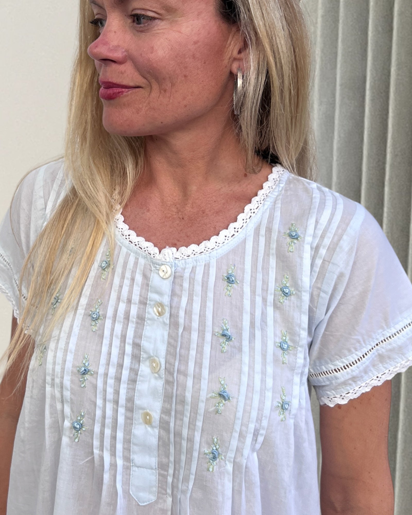 Betty nightgown in soft blue cotton voile, short sleeve with hand embroidered roses