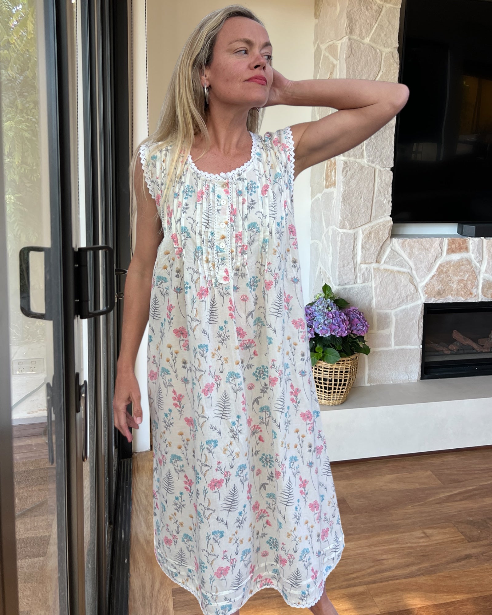 Brittany nightgown in fern flower cotton cambric, sleeveless