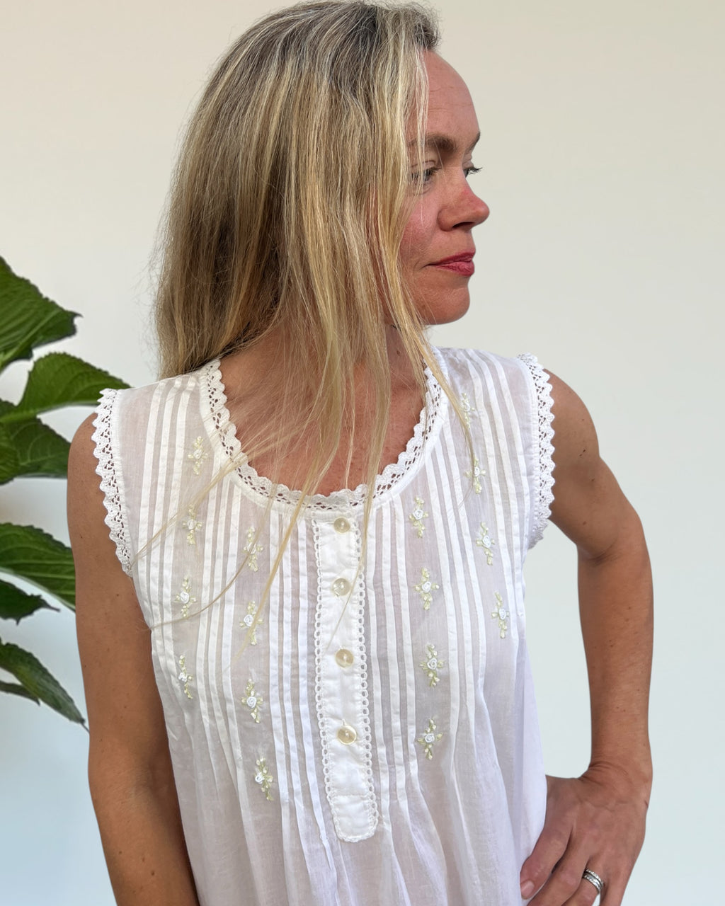 Brittany nightgown in white cotton voile, sleeveless with hand embroidered roses