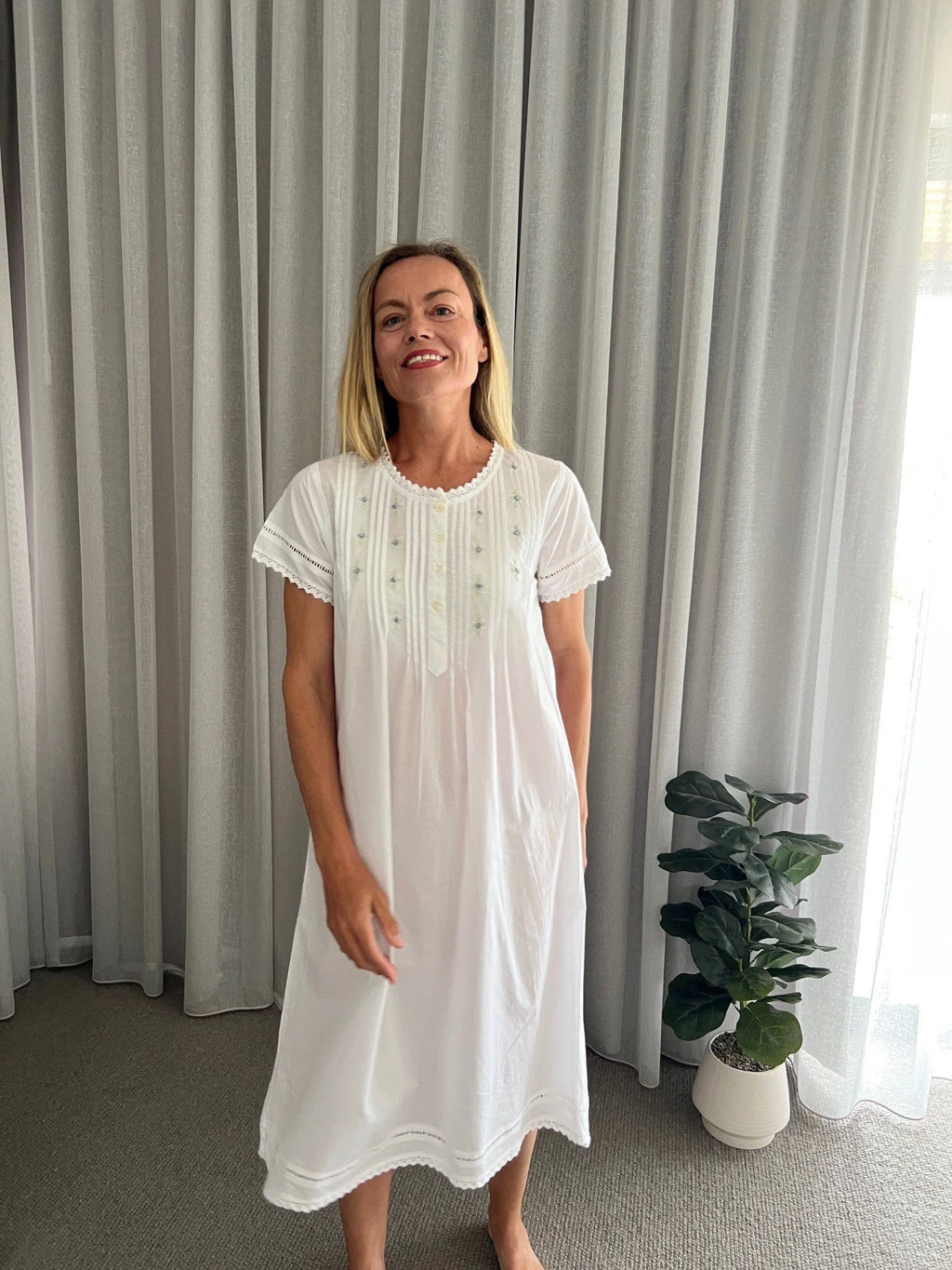 Betty White Pure Cotton Short Sleeve Nightie with blue/green Hand Embroidery