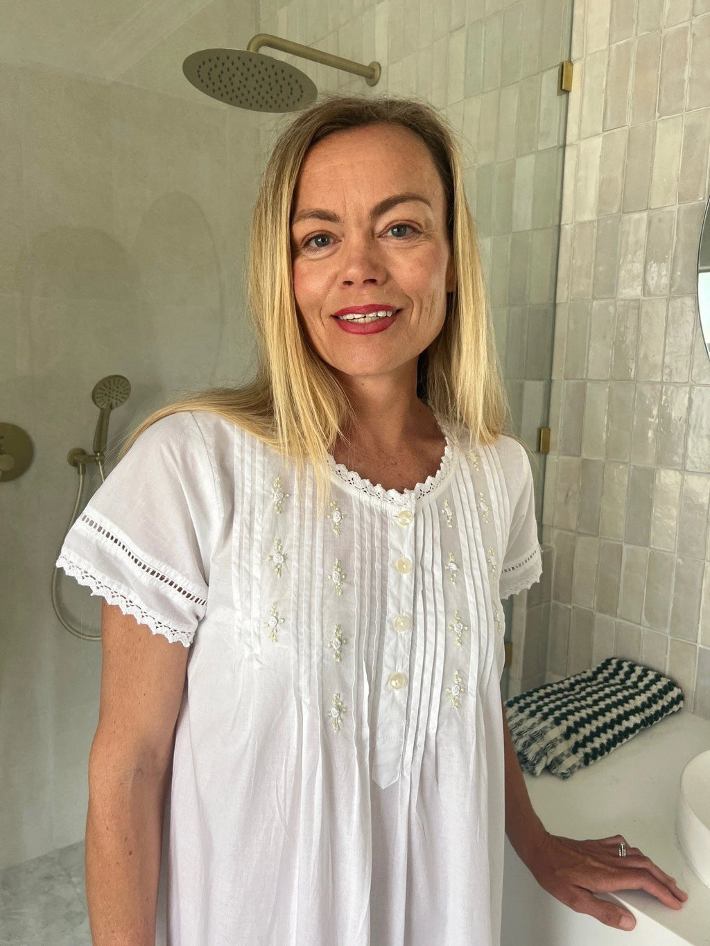 Betty White Pure Cotton Short Sleeve Nightie with white/green Hand Embroidery