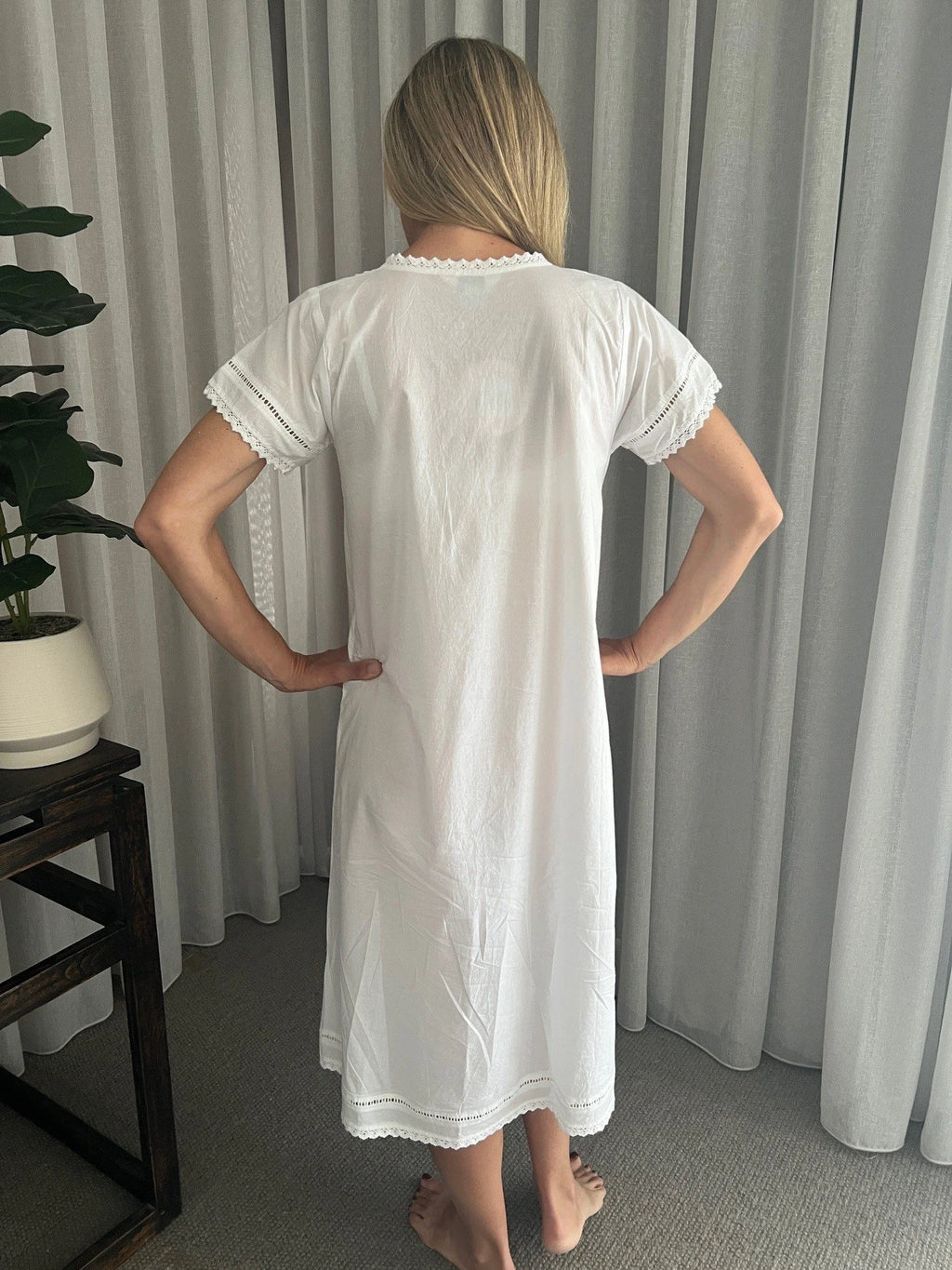 Betty White Pure Cotton Short Sleeve Nightie with white/green Hand Embroidery