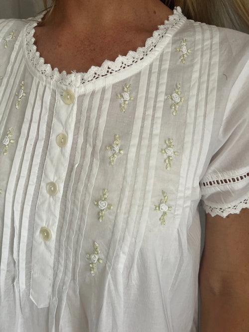 Betty (SHORT) White Pure Cotton Short Sleeve Nightie with white/green Hand Embroidery
