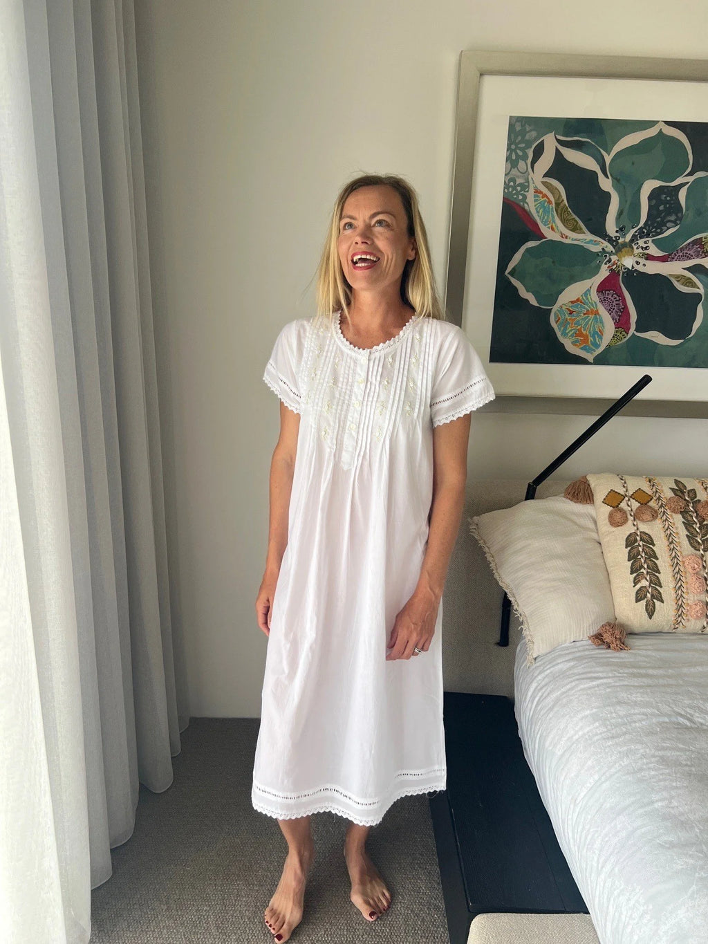 Betty White Pure Cotton Short Sleeve Nightie with white/green Hand Embroidery