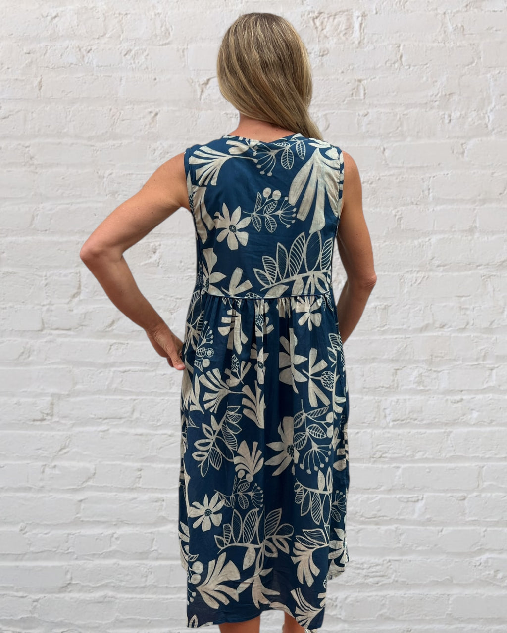 Delilah pure cotton sleeveless knee length dress in Blue flower