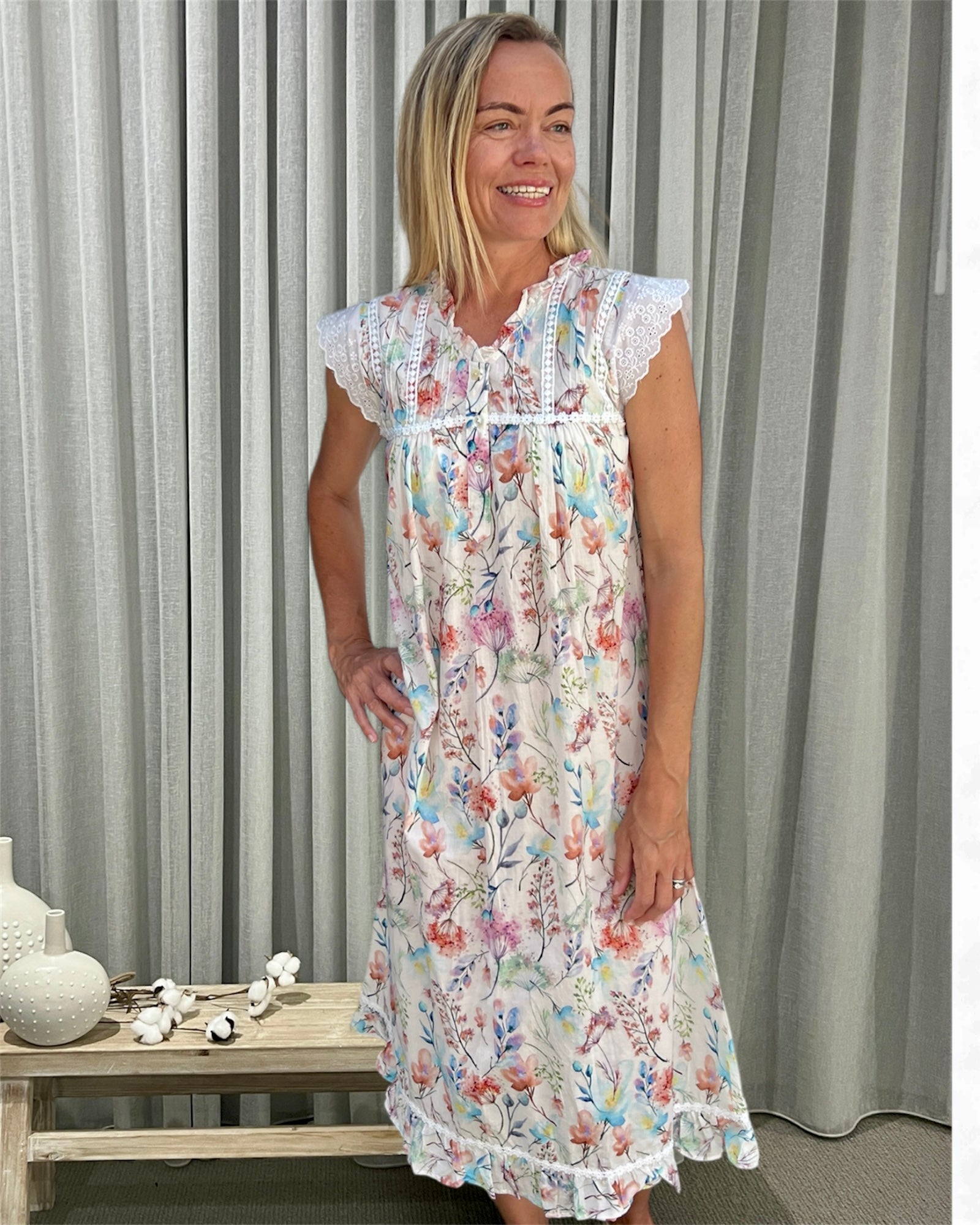 Ebony dandelion spray Pure Cotton gathered V neck Nightie with lace butterfly sleeves