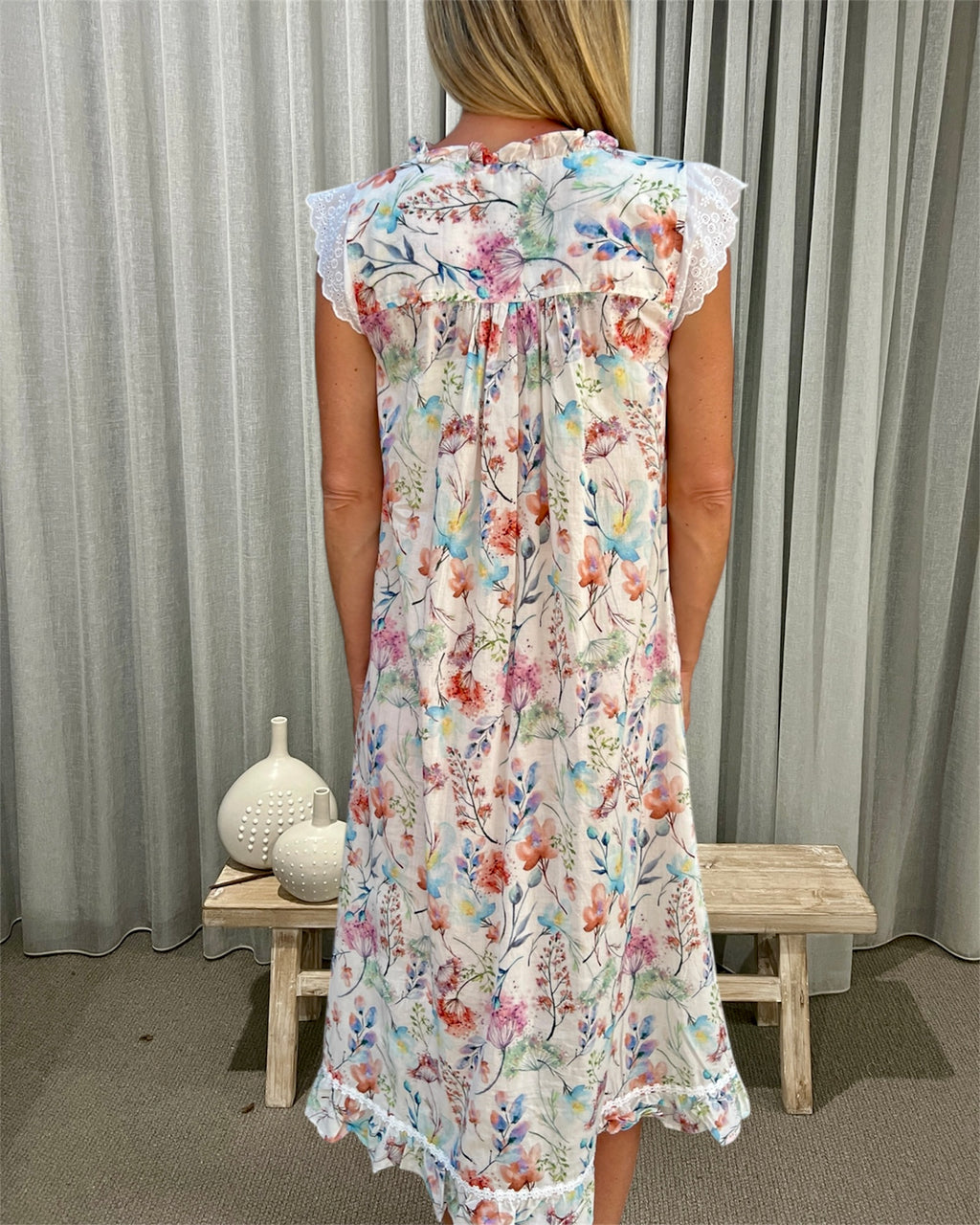 Ebony dandelion spray Pure Cotton gathered V neck Nightie with lace butterfly sleeves