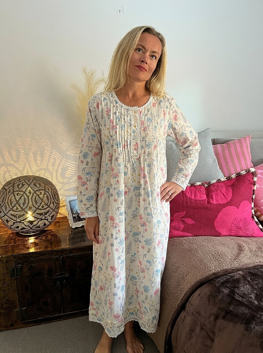Elizabeth Cambric Cotton Long Sleeve Fern Flower Nightgown