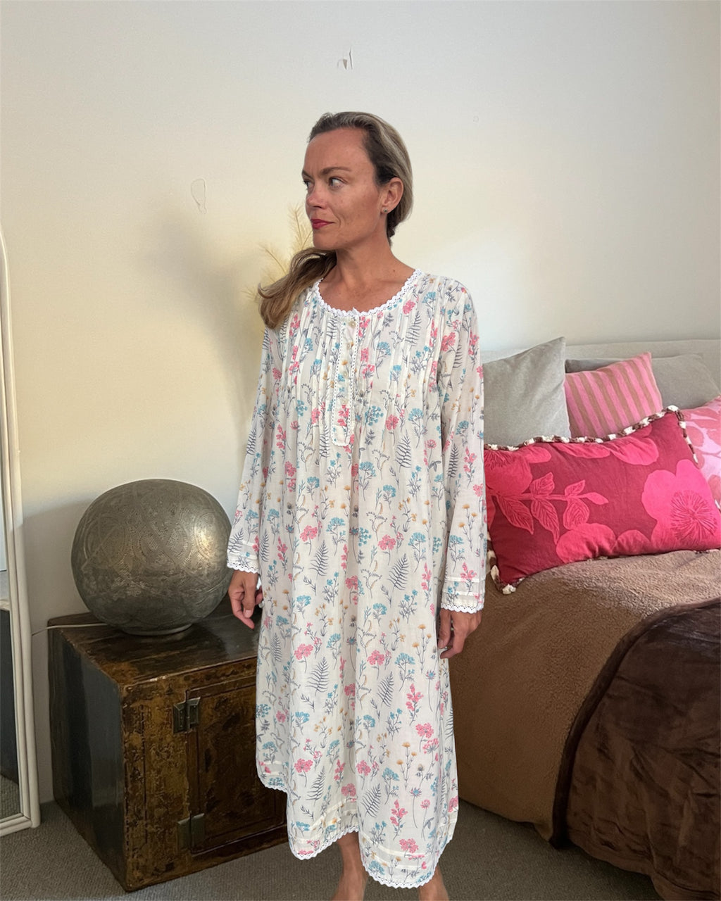 Elizabeth Cambric Cotton Long Sleeve Fern Flower Nightgown