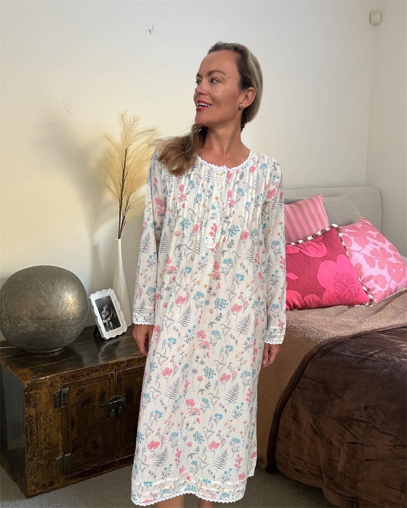 Elizabeth Cambric Cotton Long Sleeve Fern Flower Nightgown