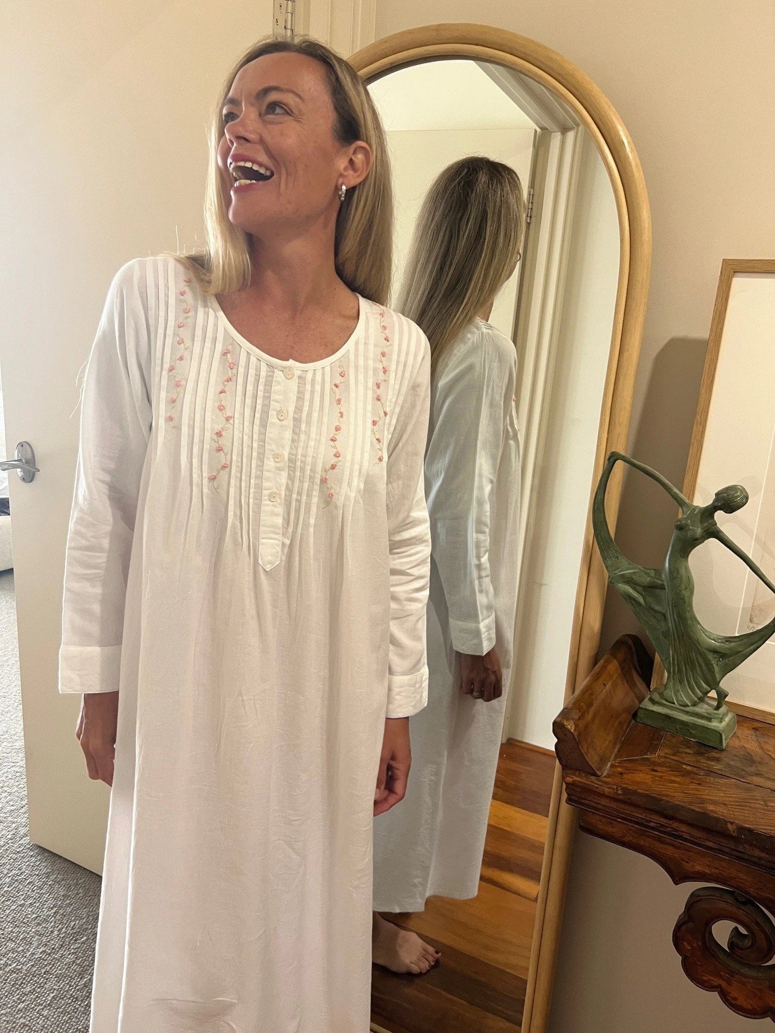 Daisy Brushed Cotton Winceyette Long Sleeve White Nightgown