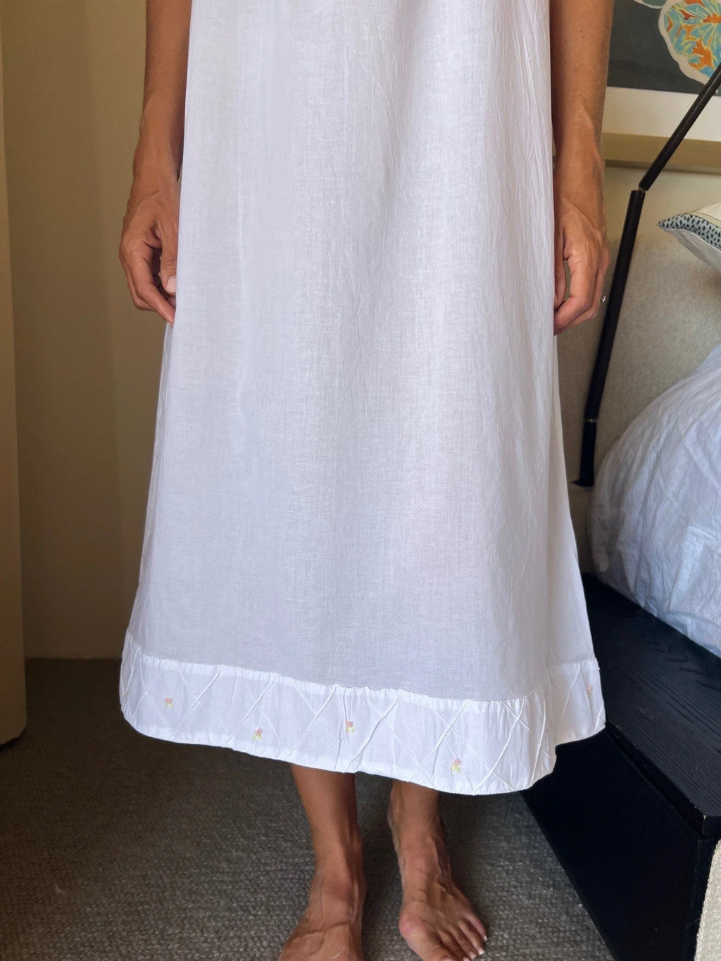 Daisy White Pure Cotton Sleeveless Nightie With Hand Embroidered Roses