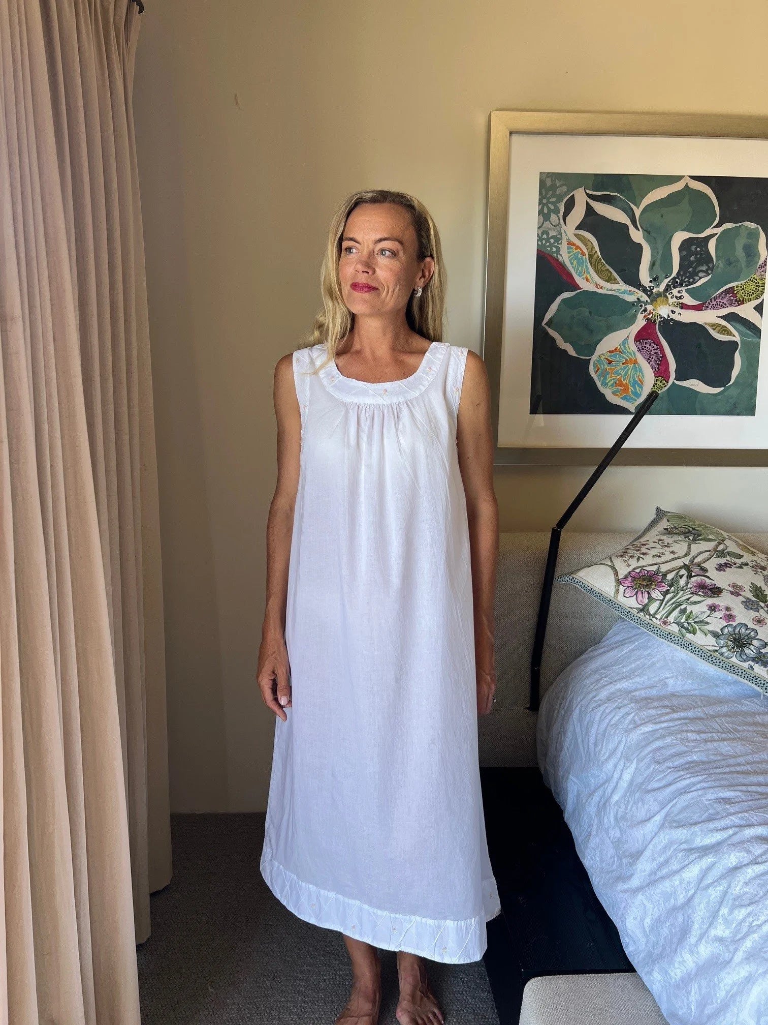 Daisy White Pure Cotton Sleeveless Nightie With Hand Embroidered Roses