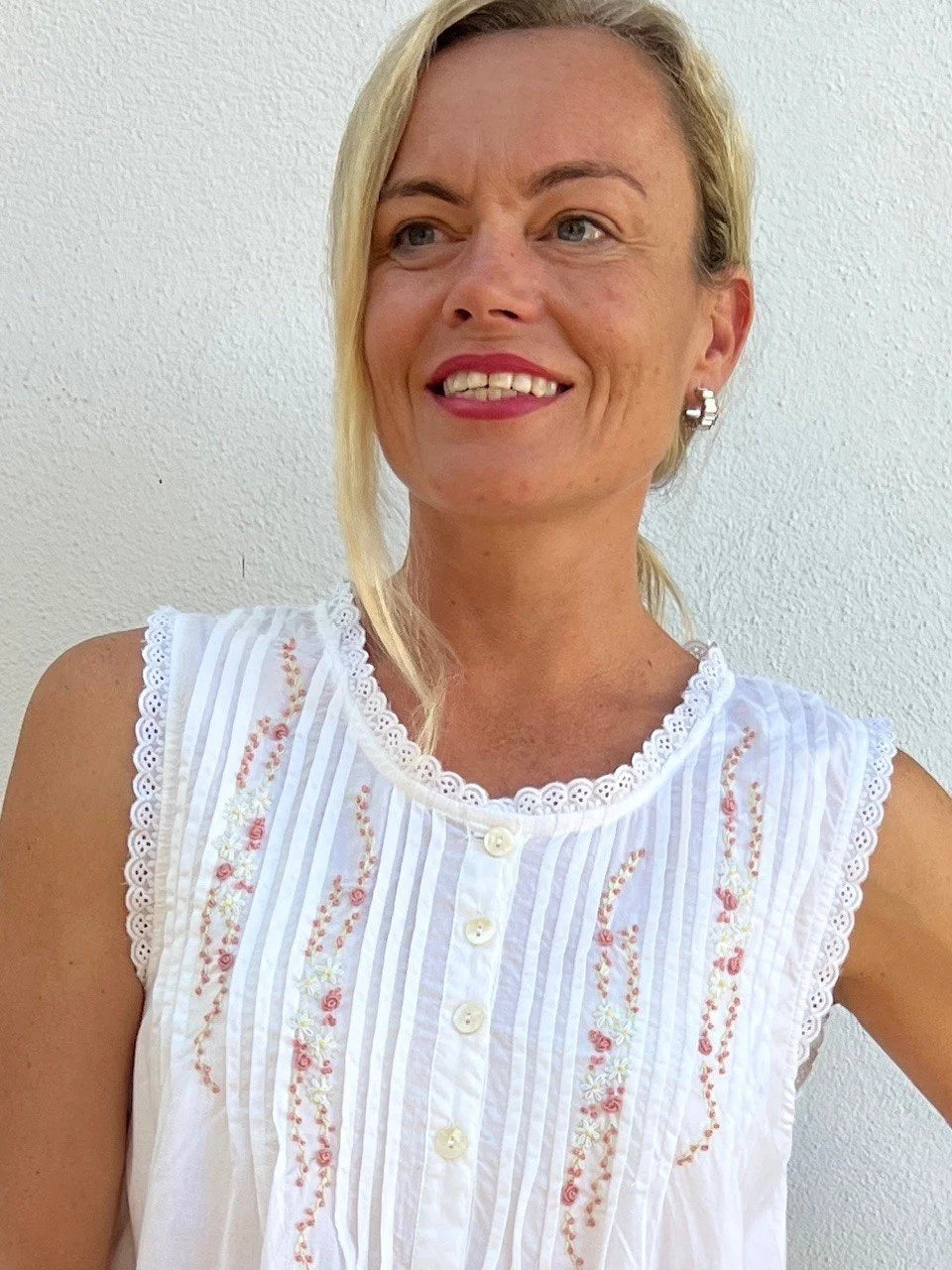 Estelle White Sleeveless Nightie With Pink Hand Embroidery