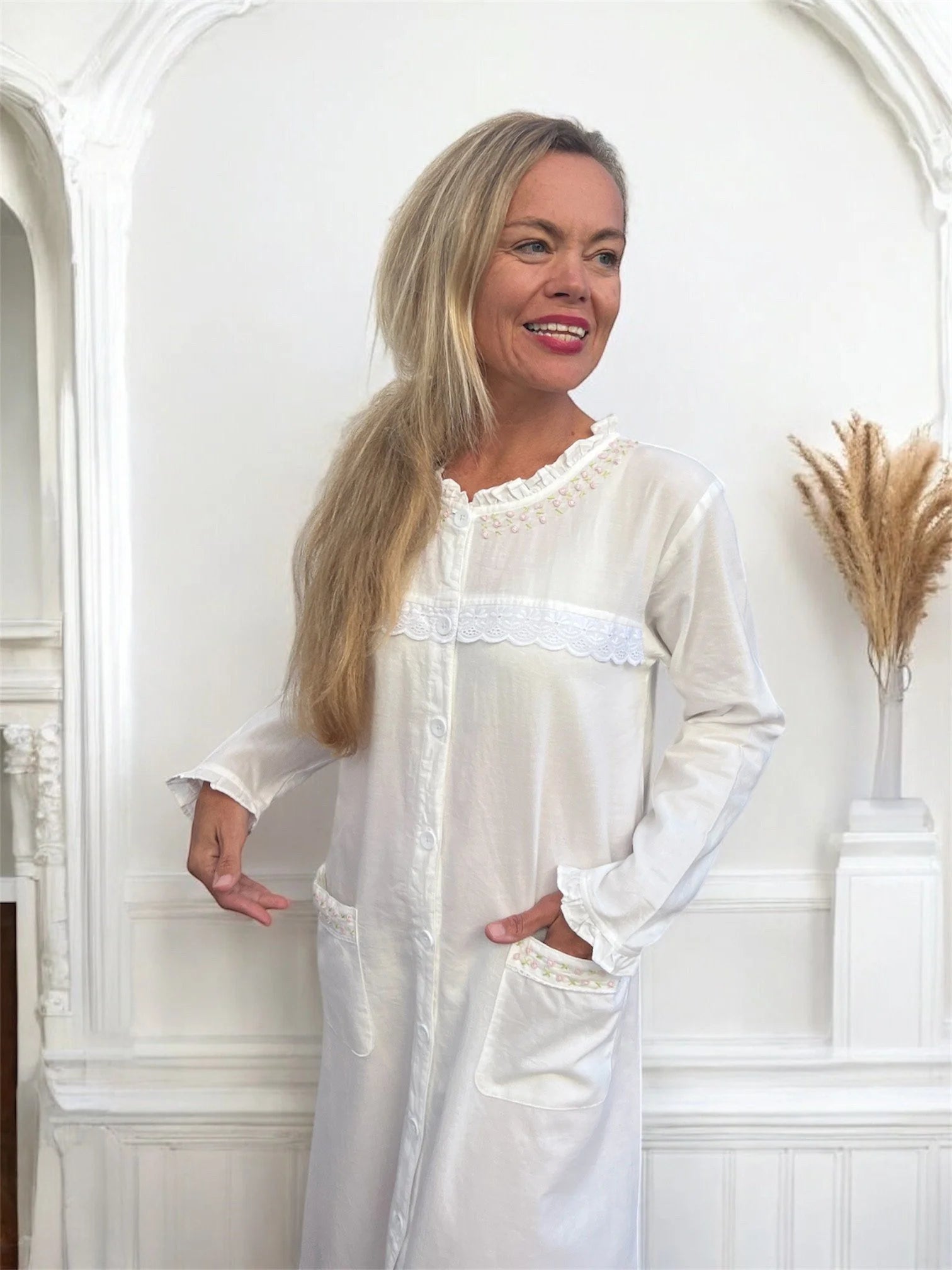 Jasmine Wincey Brushed Cotton White Brunchcoat/Gown